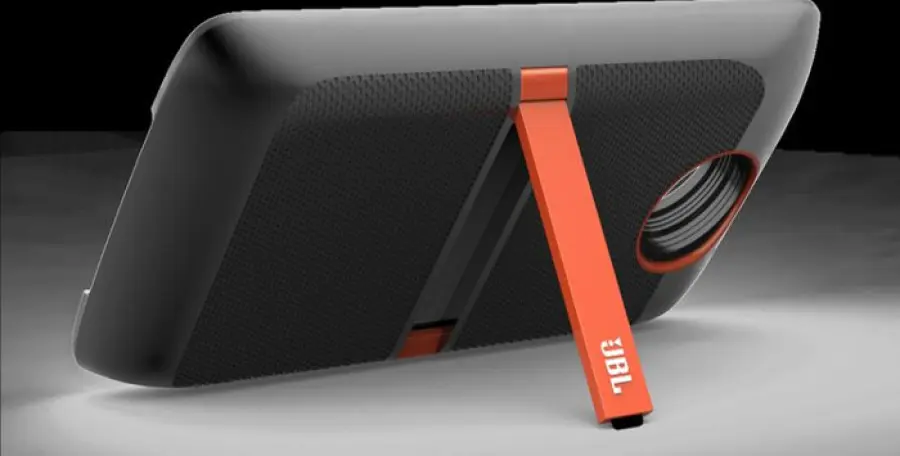 The Zombie Escape: i video pubblicitari per Moto Mods