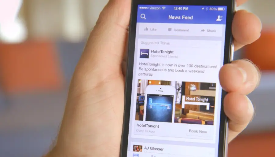 Facebook presenta una nuova funzione: What friends are talking about