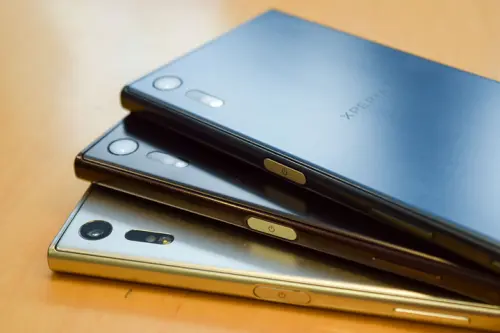 Sony Xperia XZ batteria intelligente, funzioni smart e design