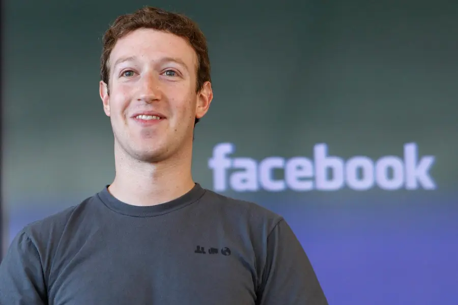 Terremoto, polemica su Zuckerberg: ha donato 500mila euro... in pubblicità