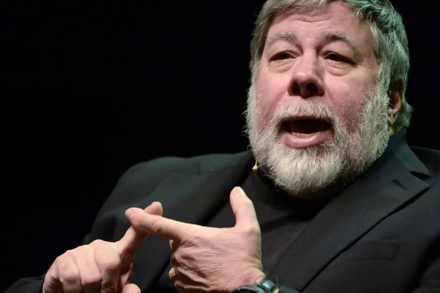 iPhone 7, "senza jack delle cuffie gli utenti si arrabbieranno" sostiene Wozniak
