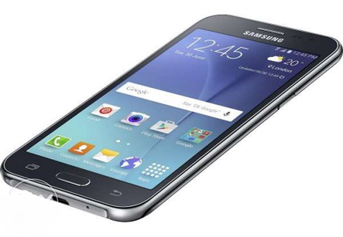 Il Samsung Galaxy J2(2016):smartphone di fascia media?