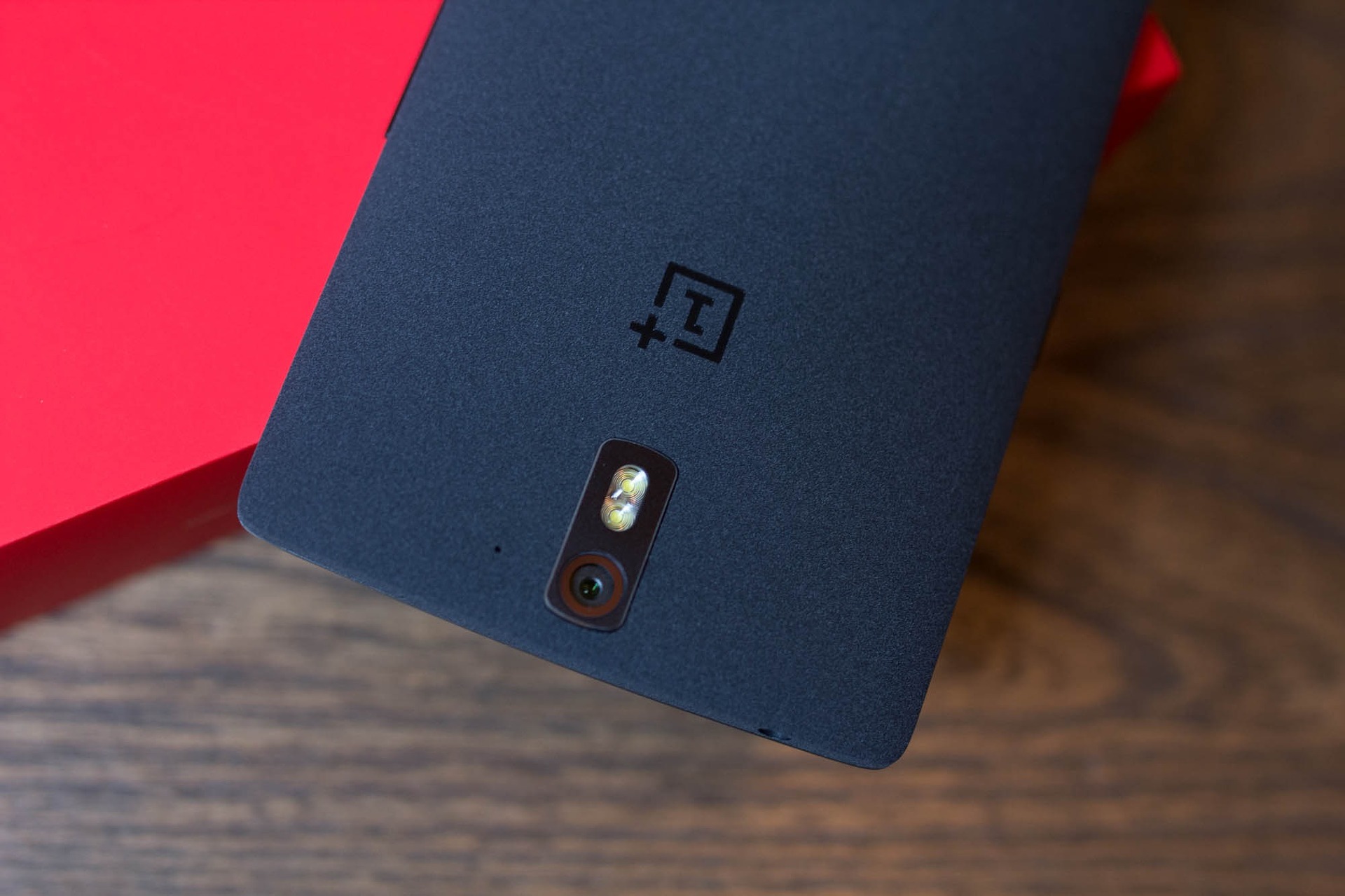 OnePlus 10 Pro potrebbe essere senza zoom periscopico