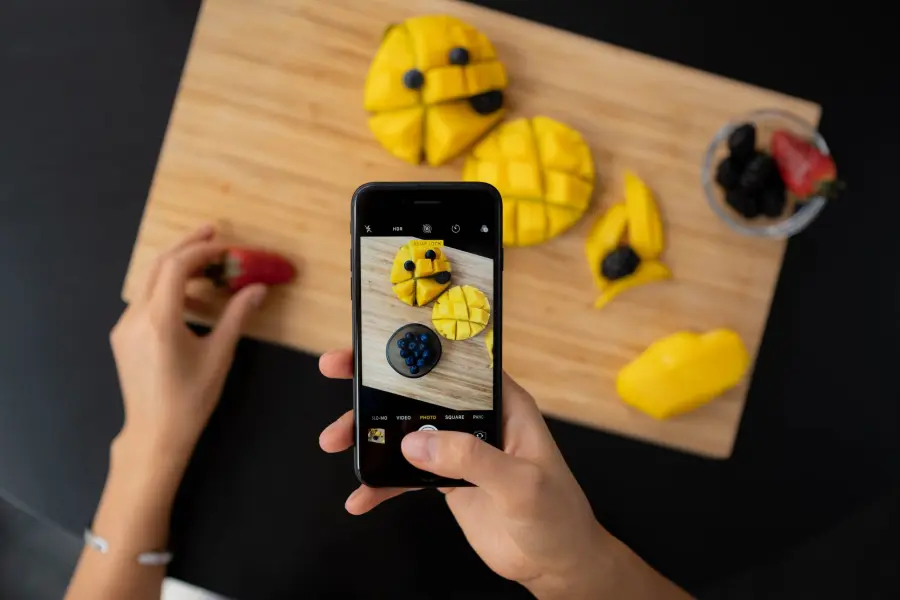 Swipe-up Instagram addio: cambiano le storie