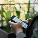 Leggere di nascosto i messaggi WhatsApp: ecco l'apposita applicazione