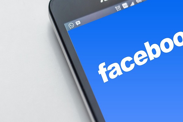 Multa Antitrust a Facebook, usati dati utenti per fini commerciali