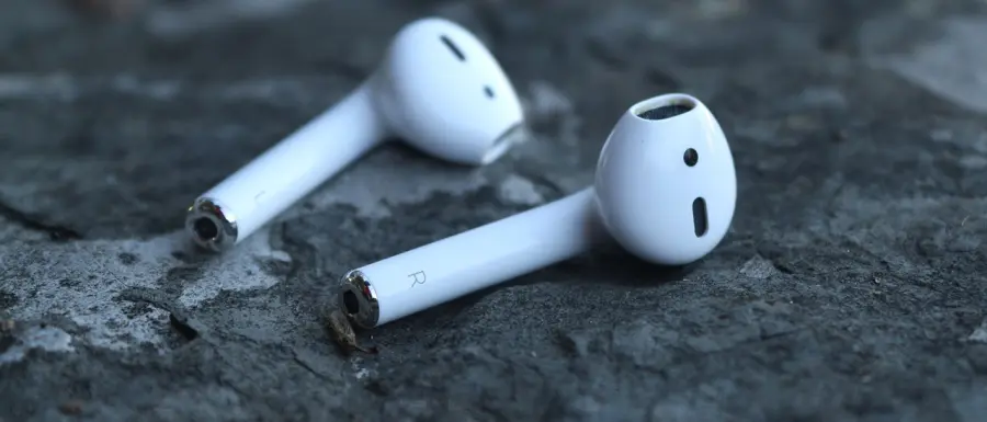 Auricolari senza fili, boom di vendite online