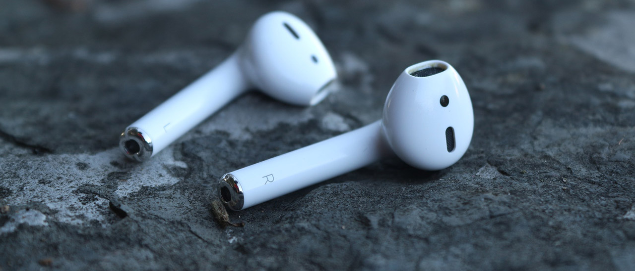 Auricolari senza fili, boom di vendite online