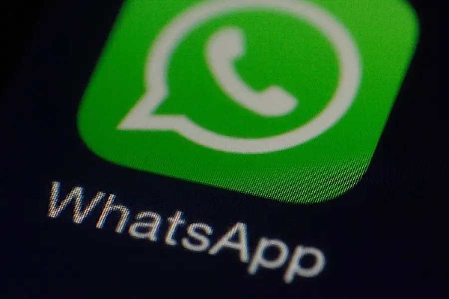 WhatsApp: rischio sicurezza per falla nei gruppi di conversazione, allarme rientrato?