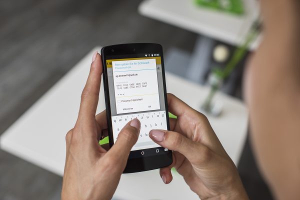 Cresce la vendita di smartphone: 8 cellulari su 10 sono di ultima generazione