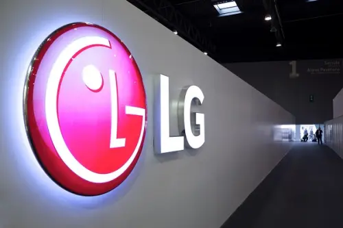 Smartphone LG Q8 in arrivo sul mercato italiano, degno erede del modello V20