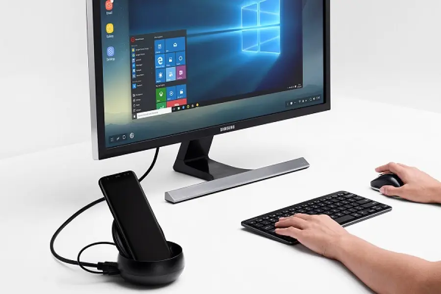 Samsung DeX docking station, trasforma smartphone S8 e S8+ in un computer