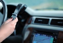 Cellulari alla guida, Natale 2017 a rischio sicurezza sulle strade urbane