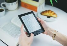 Amazon Kindle Oasis, lanciato nuovo e-reader con schermo più grande
